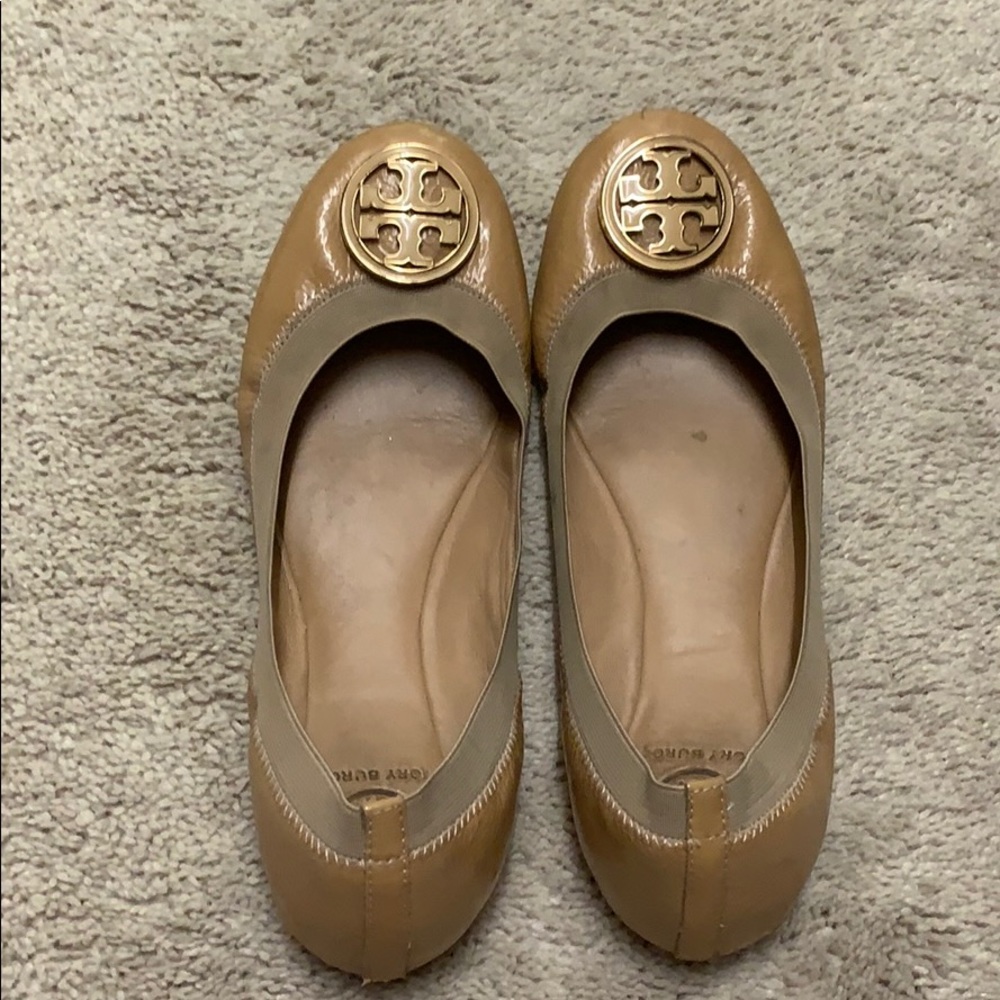 Tory Burch Caroline Patent Leather Flat - Picture 2 of 2
